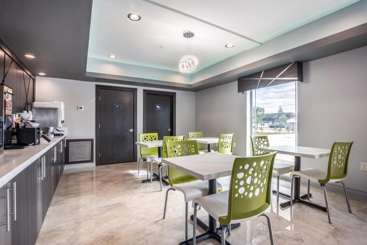 Scottish Inn كاتي المظهر الخارجي الصورة